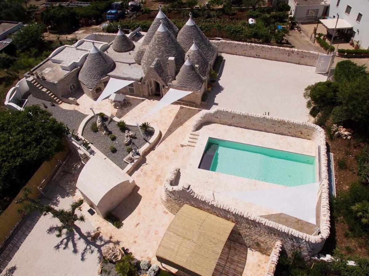 Trulli Tesoro Bed and Breakfast Cisternino Exterior foto